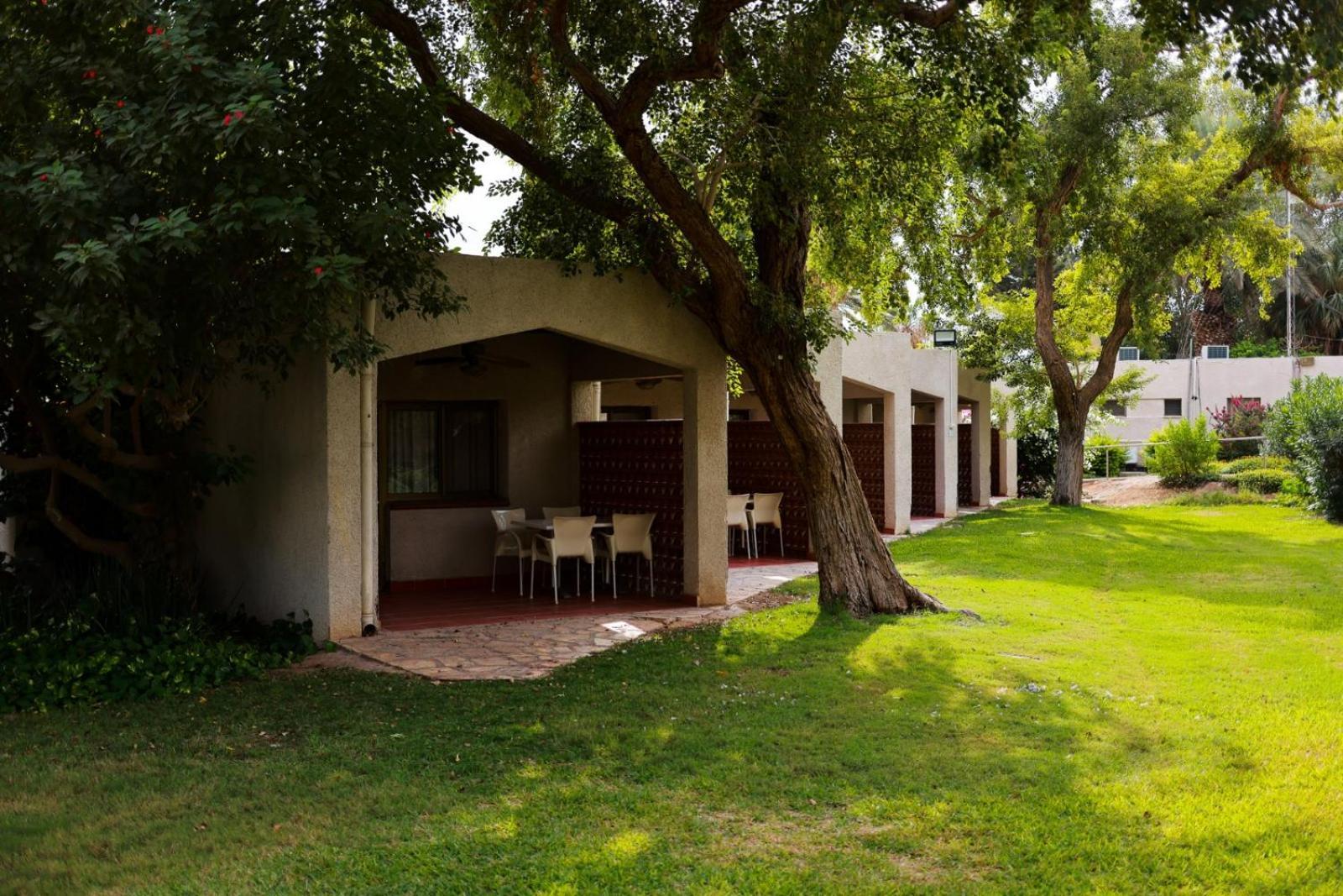 כפר נופש קלי"ה ים המלח Hotel Kalia Buitenkant foto